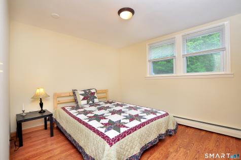 16 Ellen Drive Farmington CT 06032