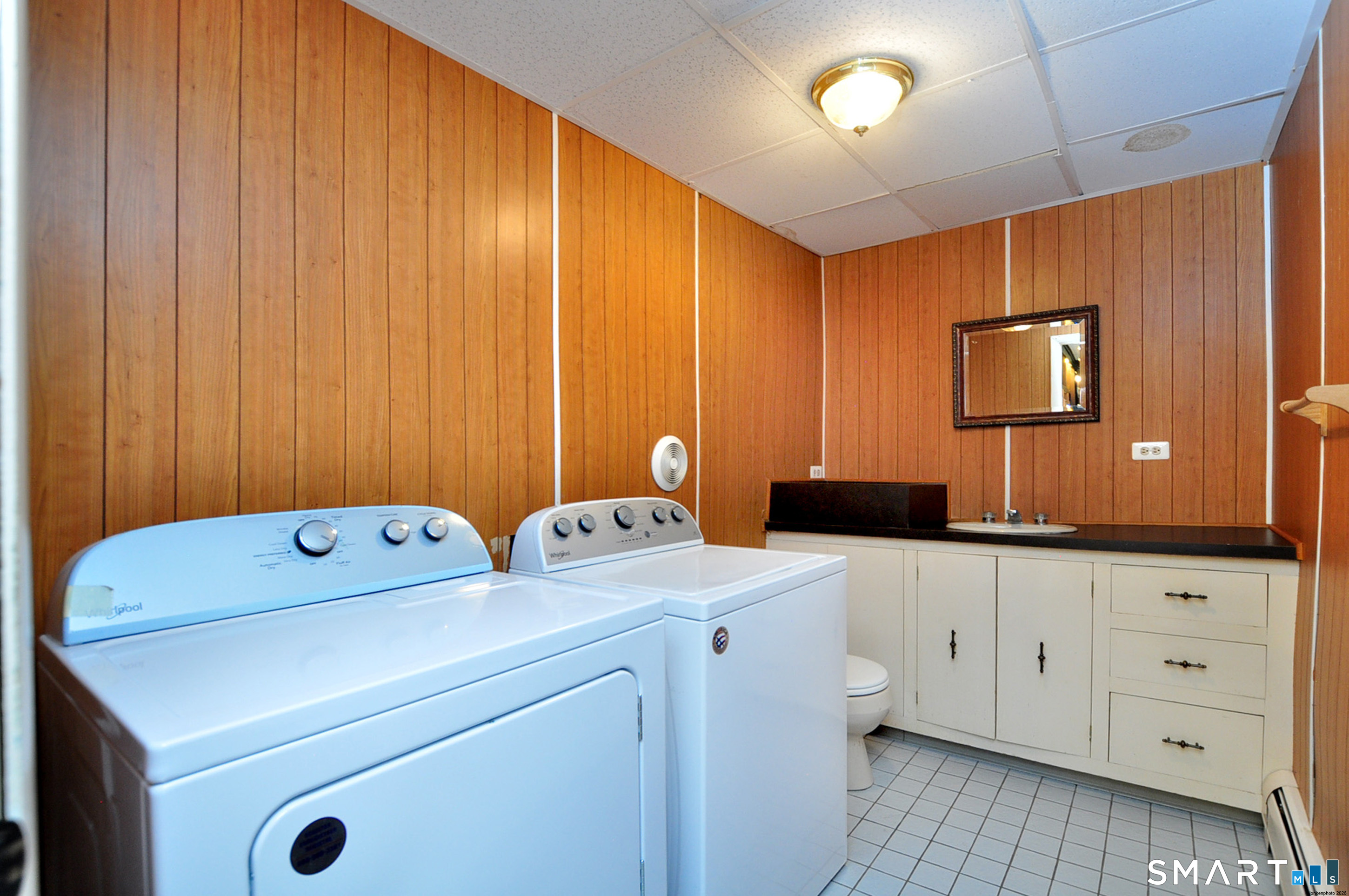 16 Ellen Drive Farmington CT 06032