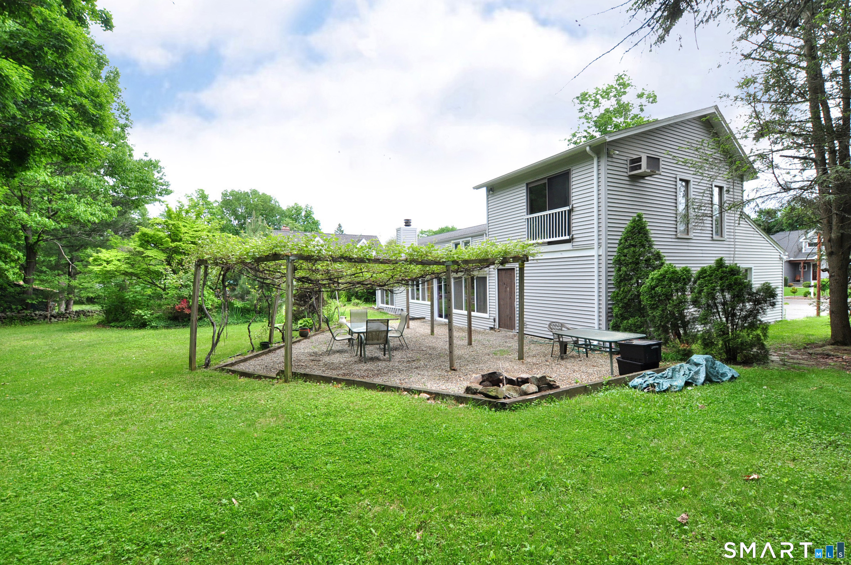 16 Ellen Drive Farmington CT 06032