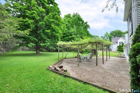 16 Ellen Drive Farmington CT 06032