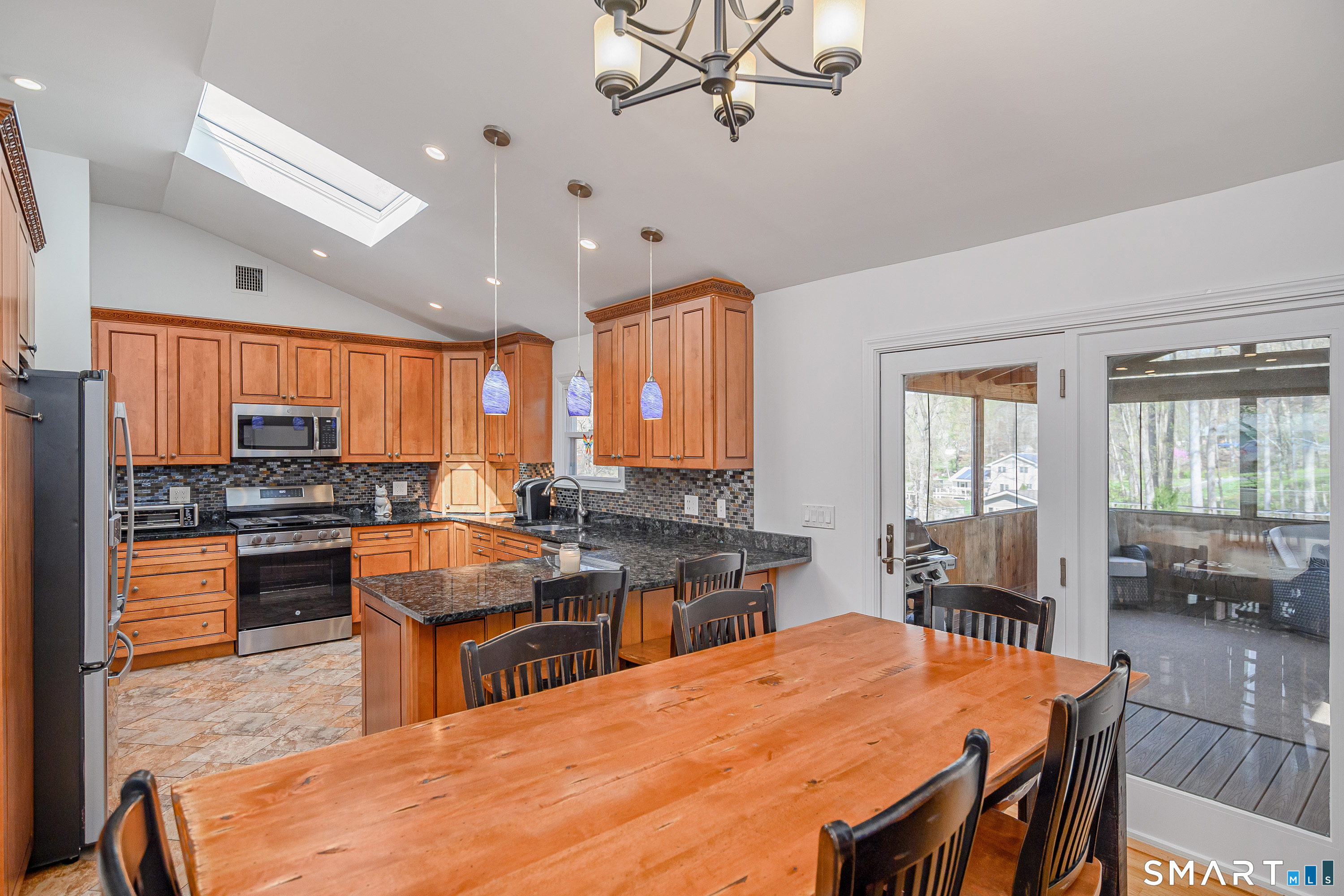 18 Fleetwood Drive New Fairfield CT 06812