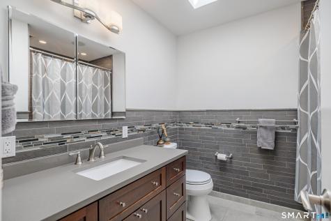 18 Fleetwood Drive New Fairfield CT 06812