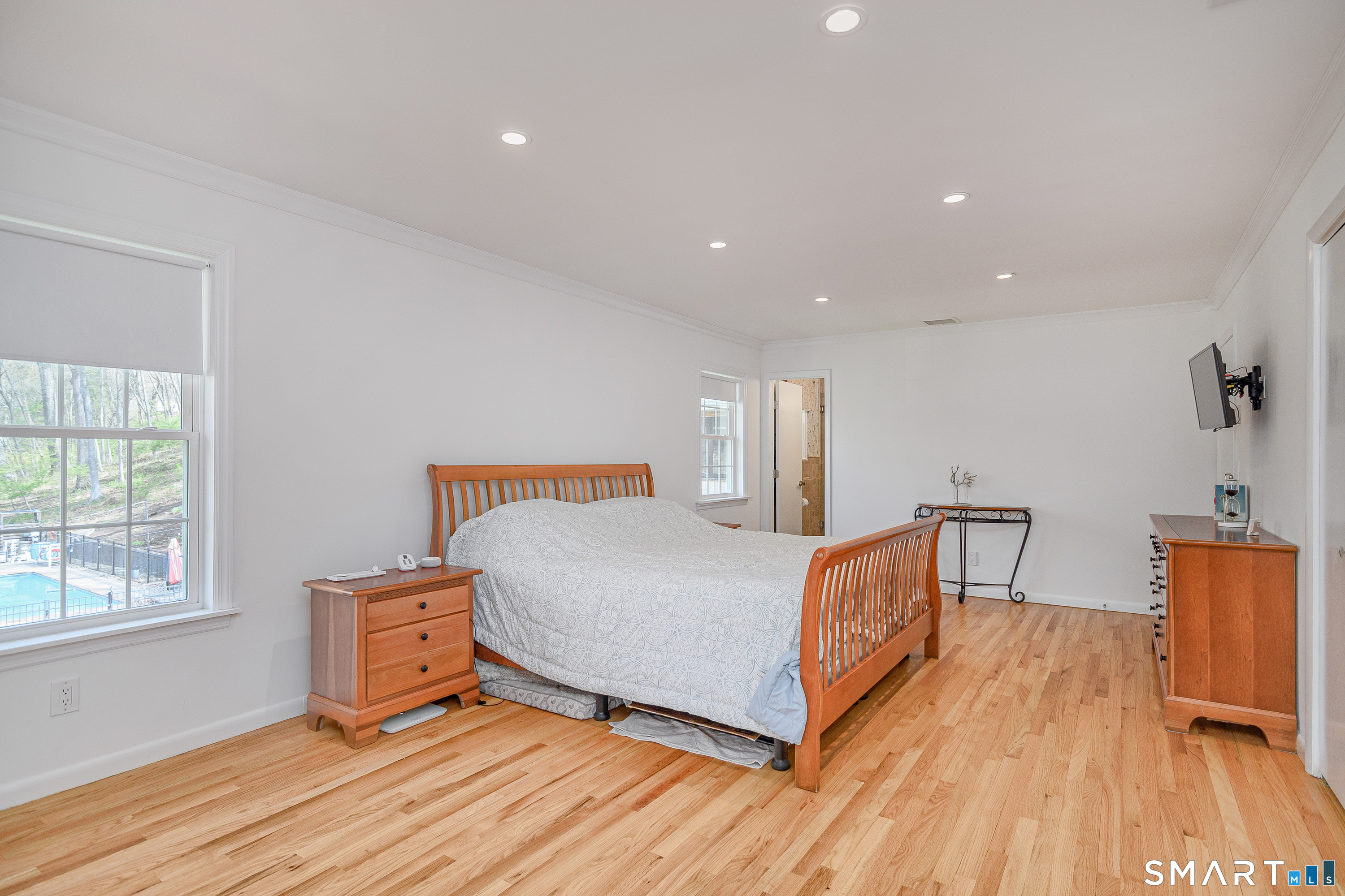 18 Fleetwood Drive New Fairfield CT 06812