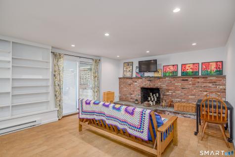 18 Fleetwood Drive New Fairfield CT 06812