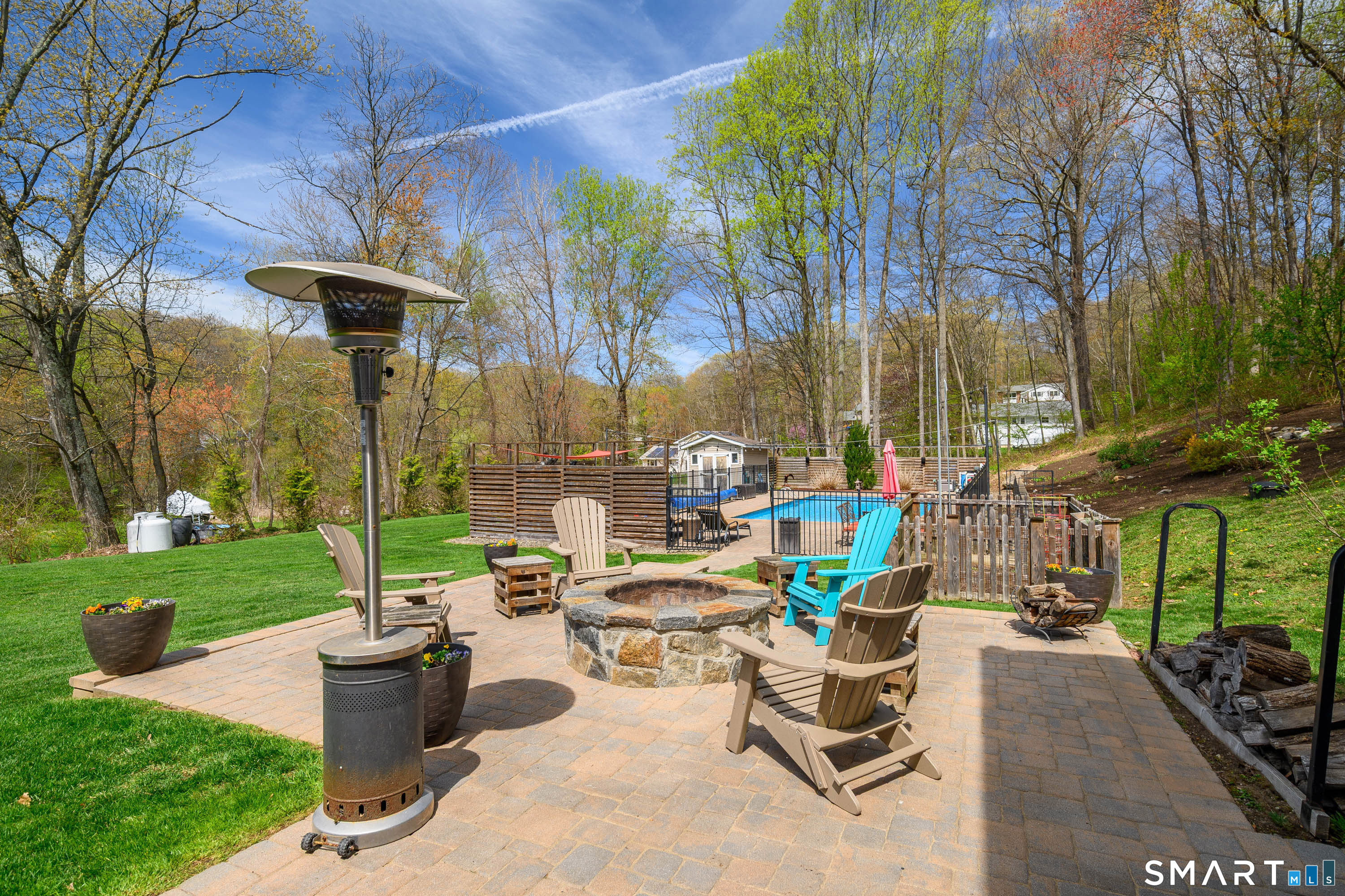 18 Fleetwood Drive New Fairfield CT 06812