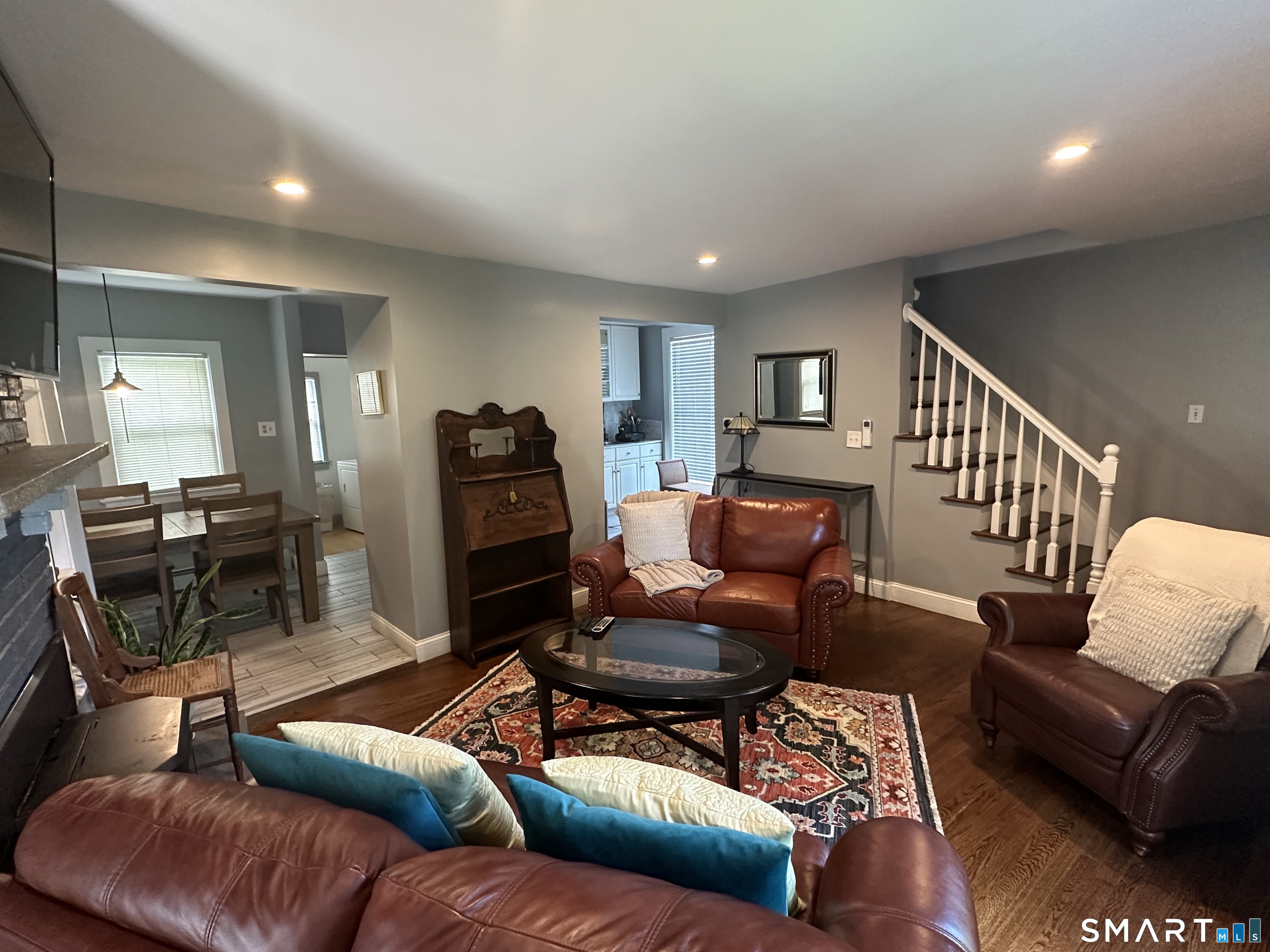 383 Fiske Avenue Bridgeport CT 06606