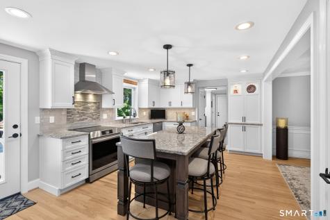 6 Eastview Drive Simsbury CT 06070