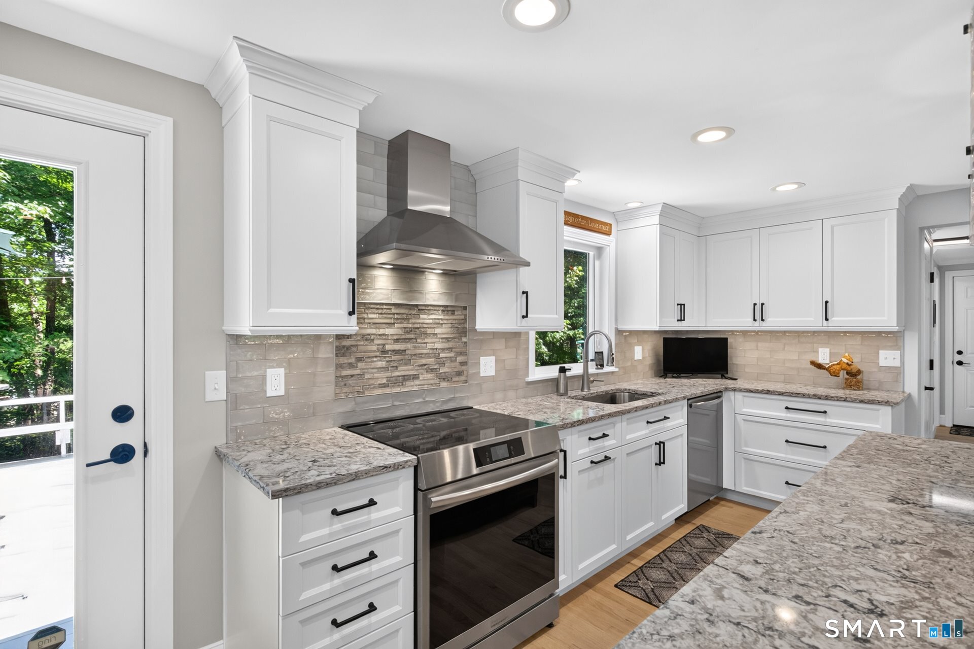 6 Eastview Drive Simsbury CT 06070