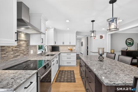 6 Eastview Drive Simsbury CT 06070