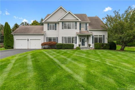 34 Saint Andrews Lane Milford CT 06461