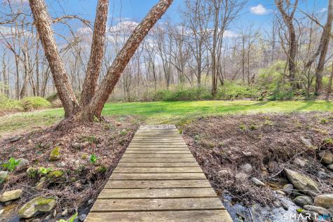 1240 Monroe Turnpike Monroe CT 06468