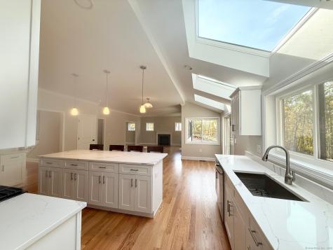 31 Jerome Avenue Burlington CT 06013