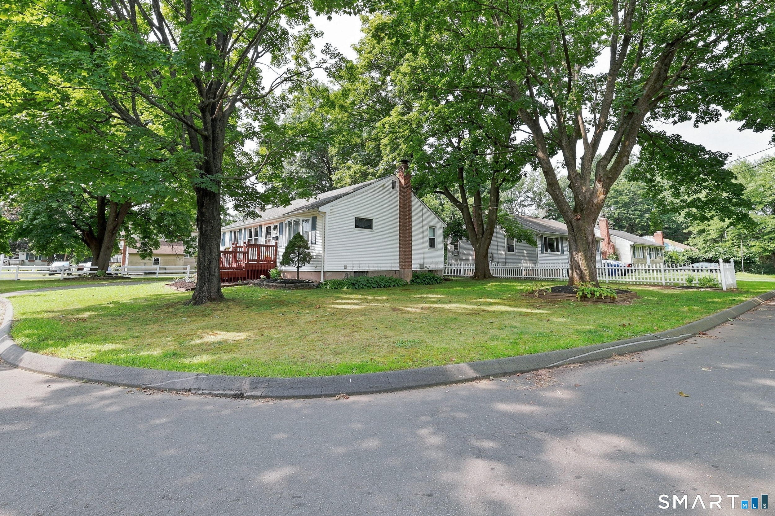 15 Raymond Street East Hartford CT 06118