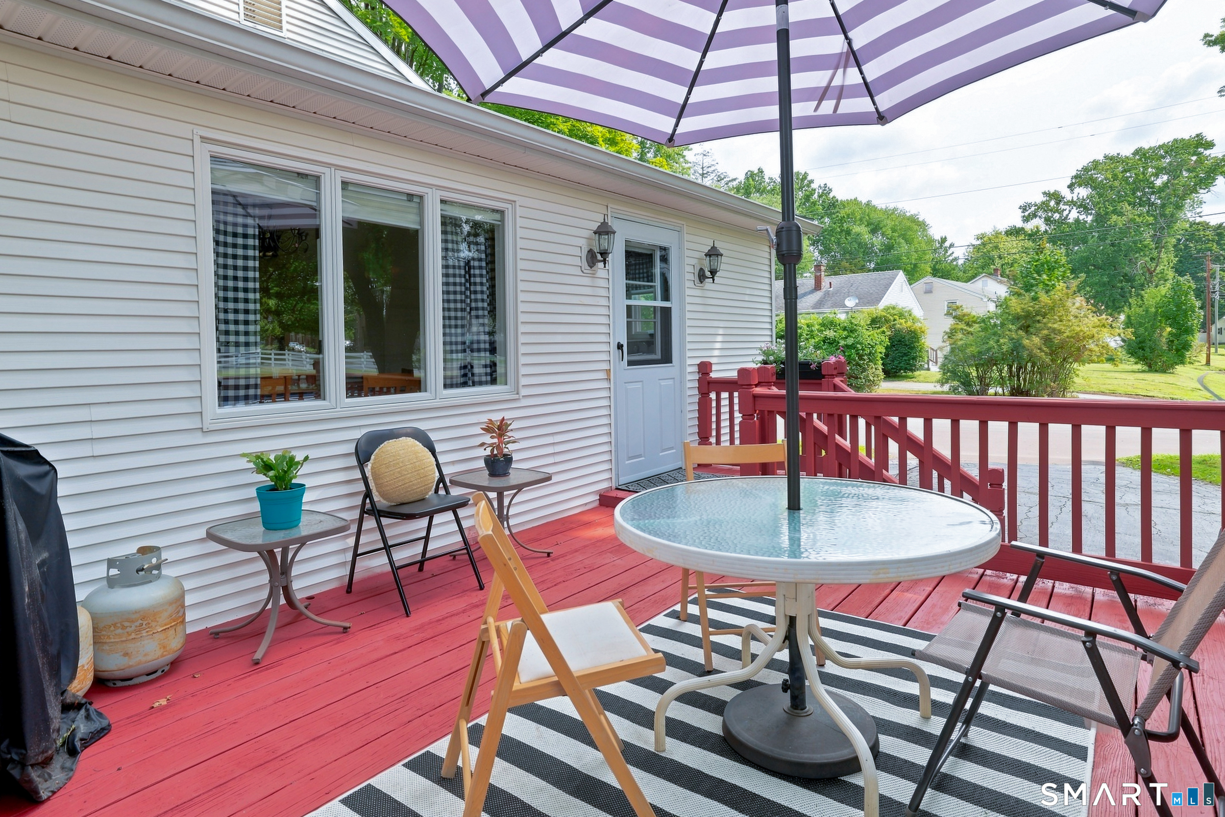 15 Raymond Street East Hartford CT 06118