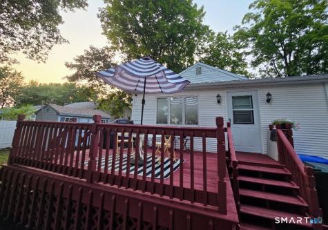 15 Raymond Street East Hartford CT 06118