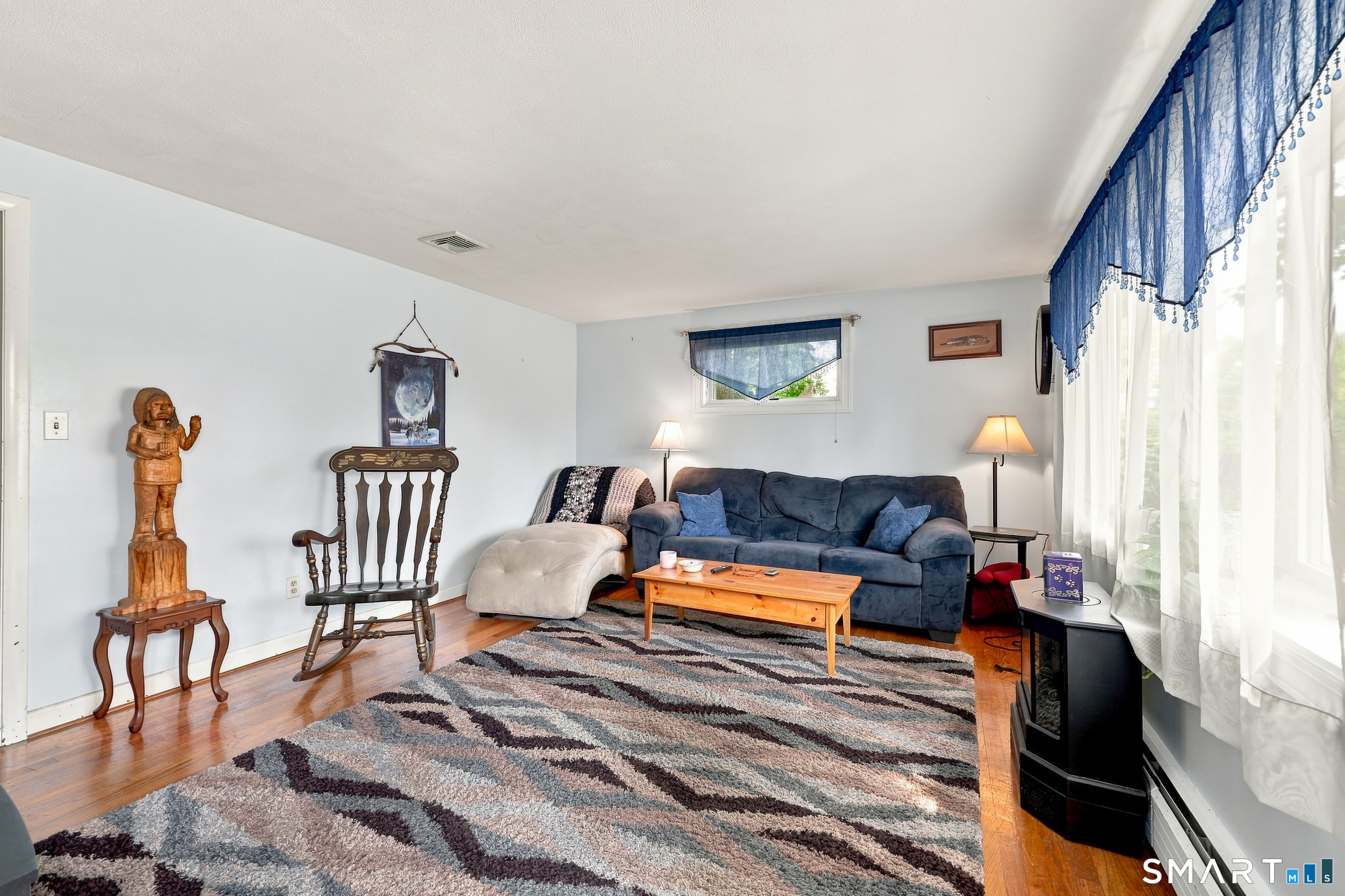 15 Raymond Street East Hartford CT 06118