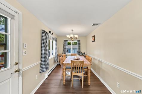 15 Raymond Street East Hartford CT 06118