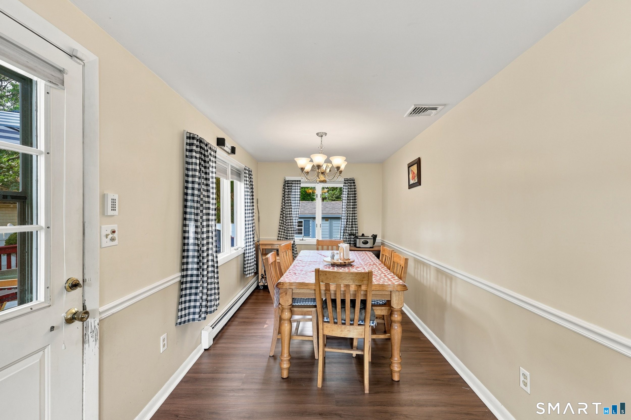 15 Raymond Street East Hartford CT 06118