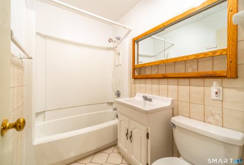 25 Lynn Drive Wallingford CT 06492