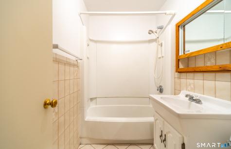 25 Lynn Drive Wallingford CT 06492