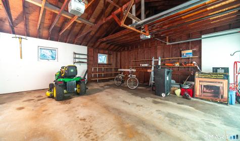 25 Lynn Drive Wallingford CT 06492