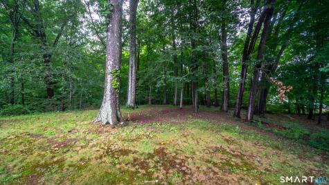 25 Lynn Drive Wallingford CT 06492
