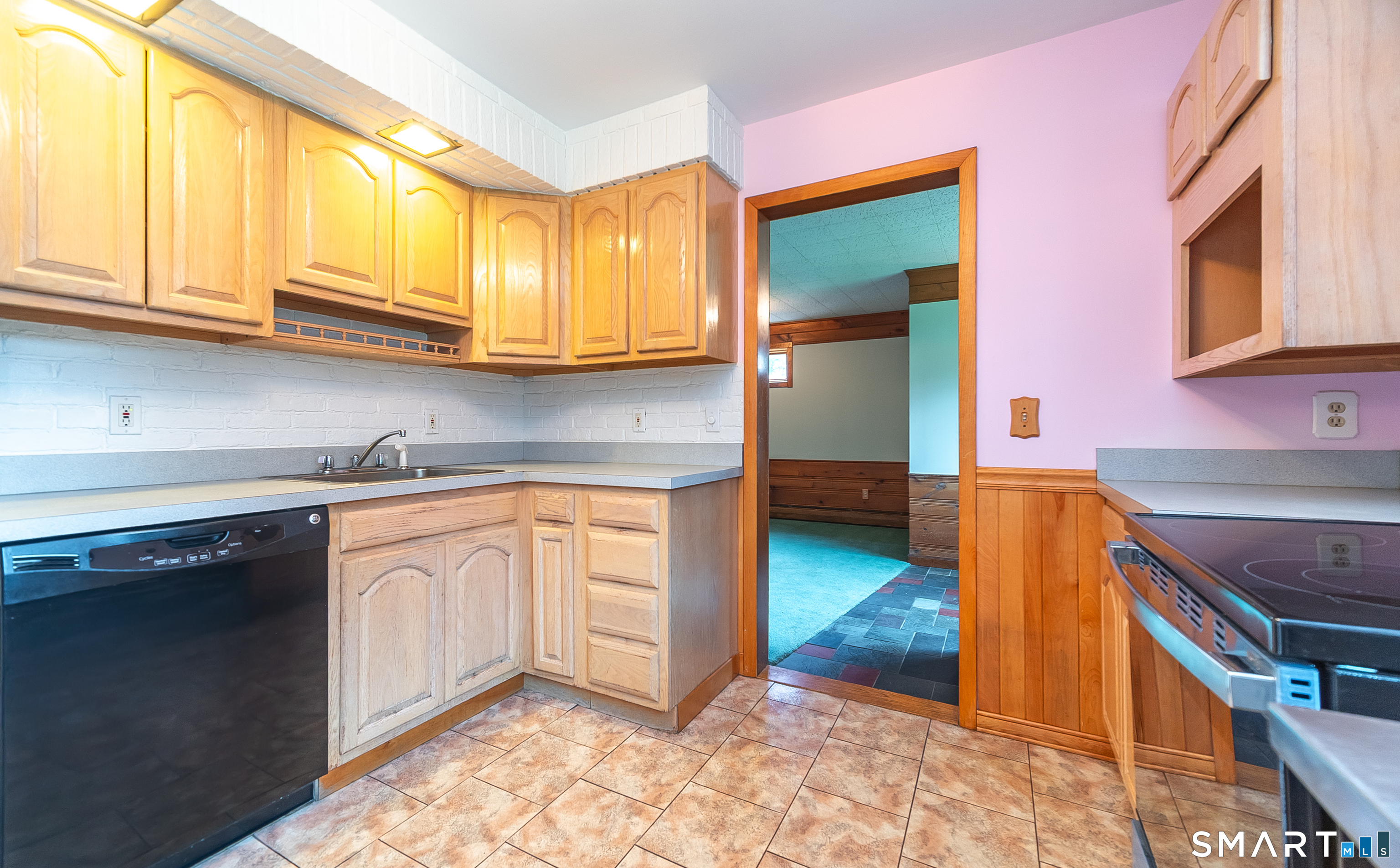 25 Lynn Drive Wallingford CT 06492