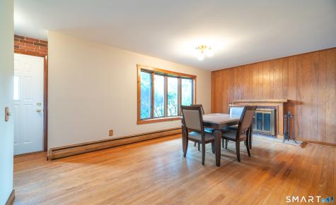 25 Lynn Drive Wallingford CT 06492