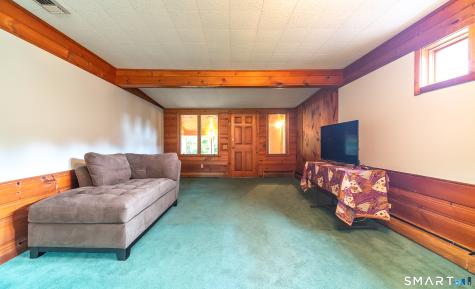 25 Lynn Drive Wallingford CT 06492