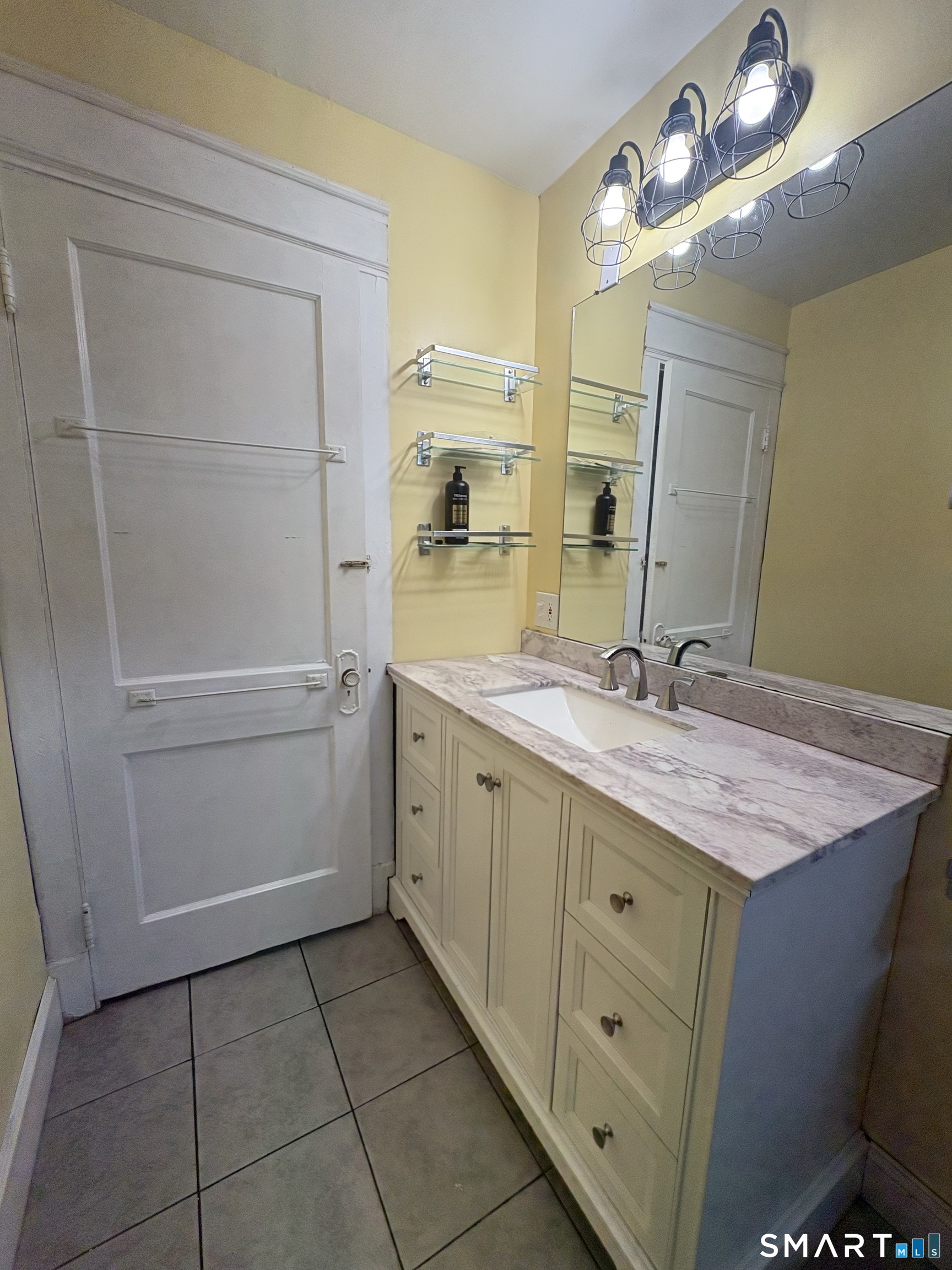144 Clinton Street Waterbury CT 06710