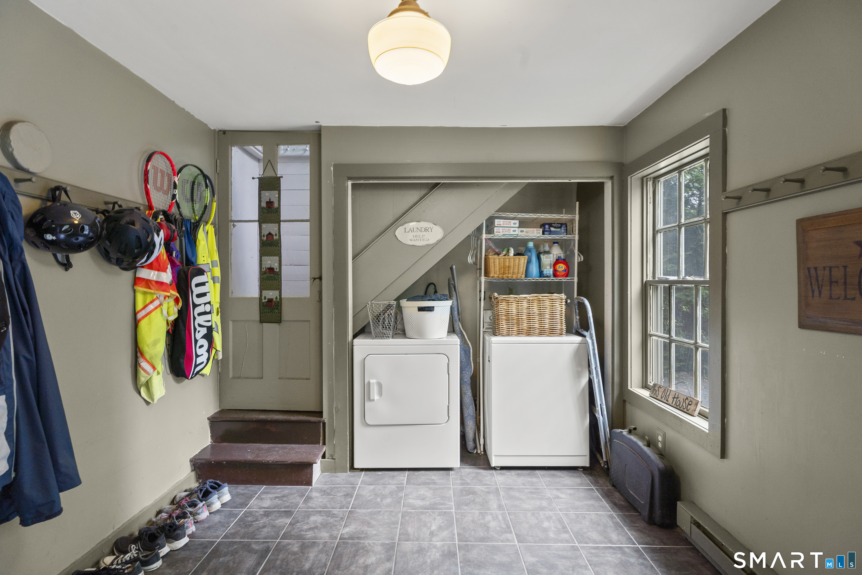 1810 Main Street South Windsor CT 06074