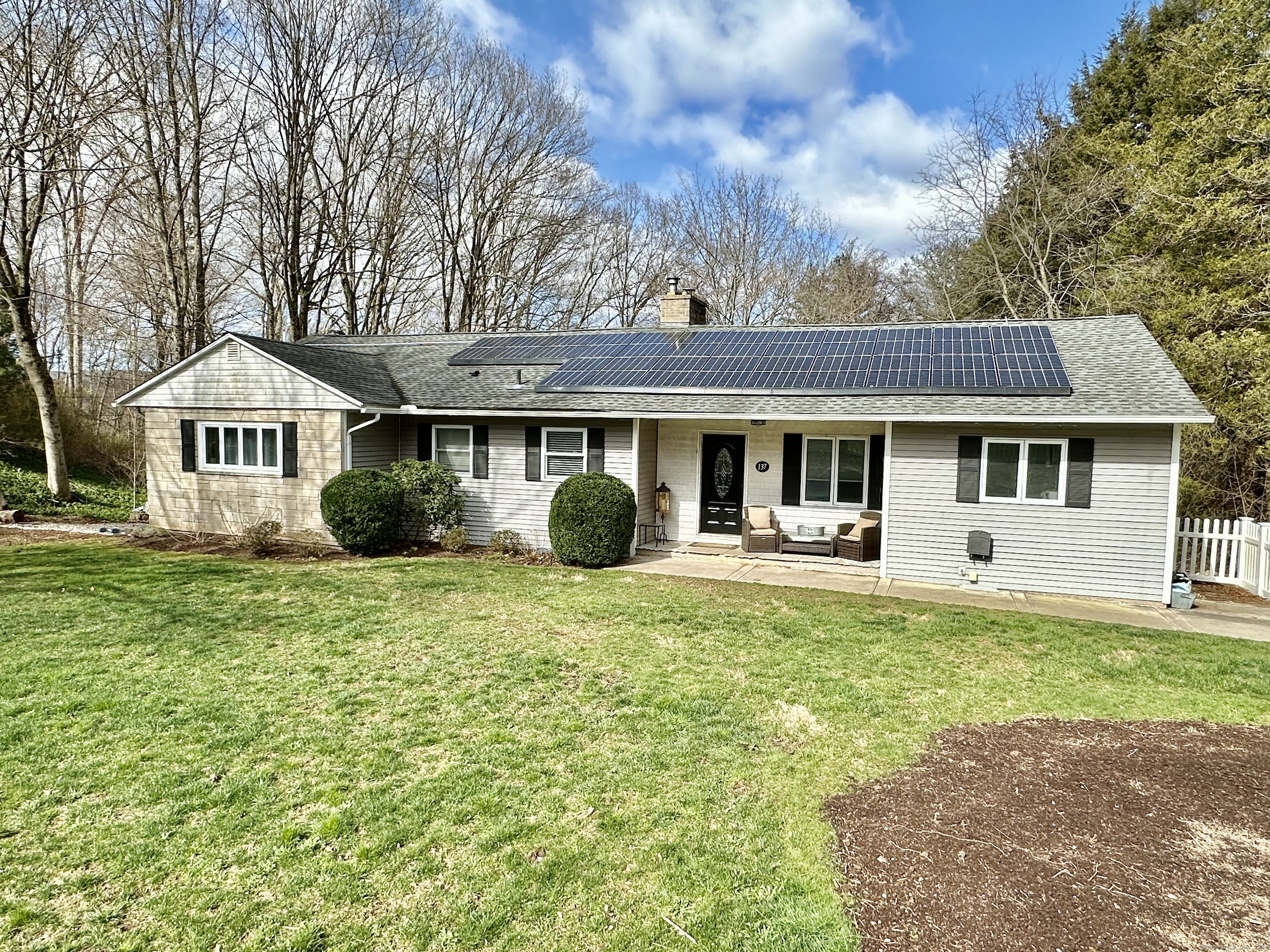 137 Willow Crest Drive Hamden CT 06518
