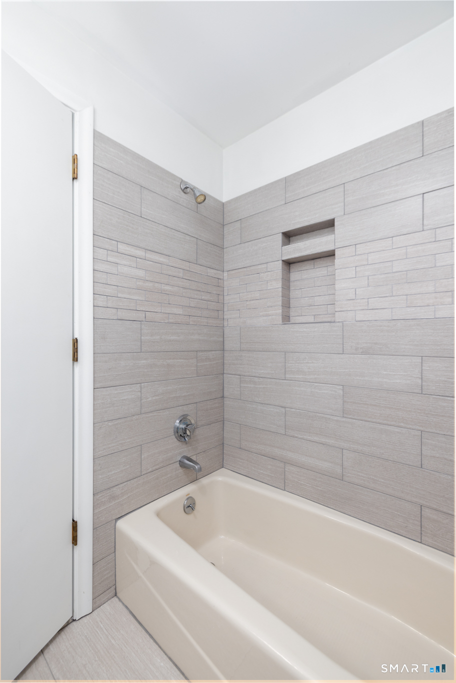 68 Heritage Drive Naugatuck CT 06770