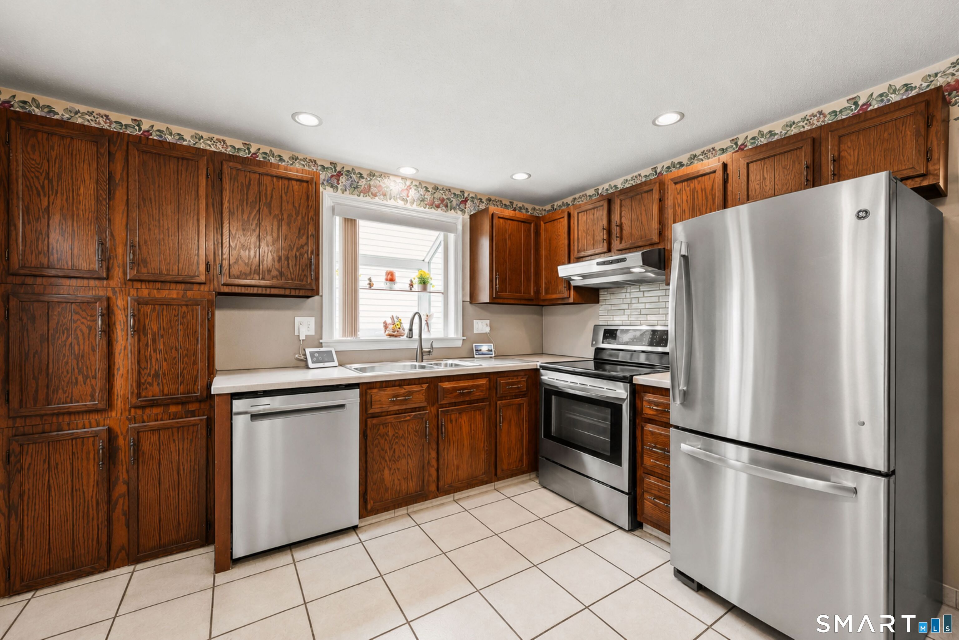 30 Hawthorne Street Bristol CT 06010