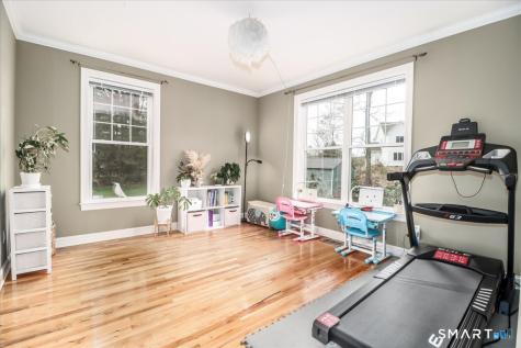 21 Pearl Street Newtown CT 06482