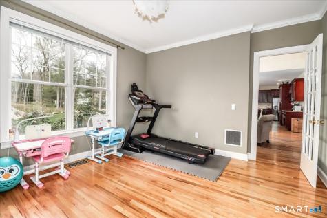 21 Pearl Street Newtown CT 06482