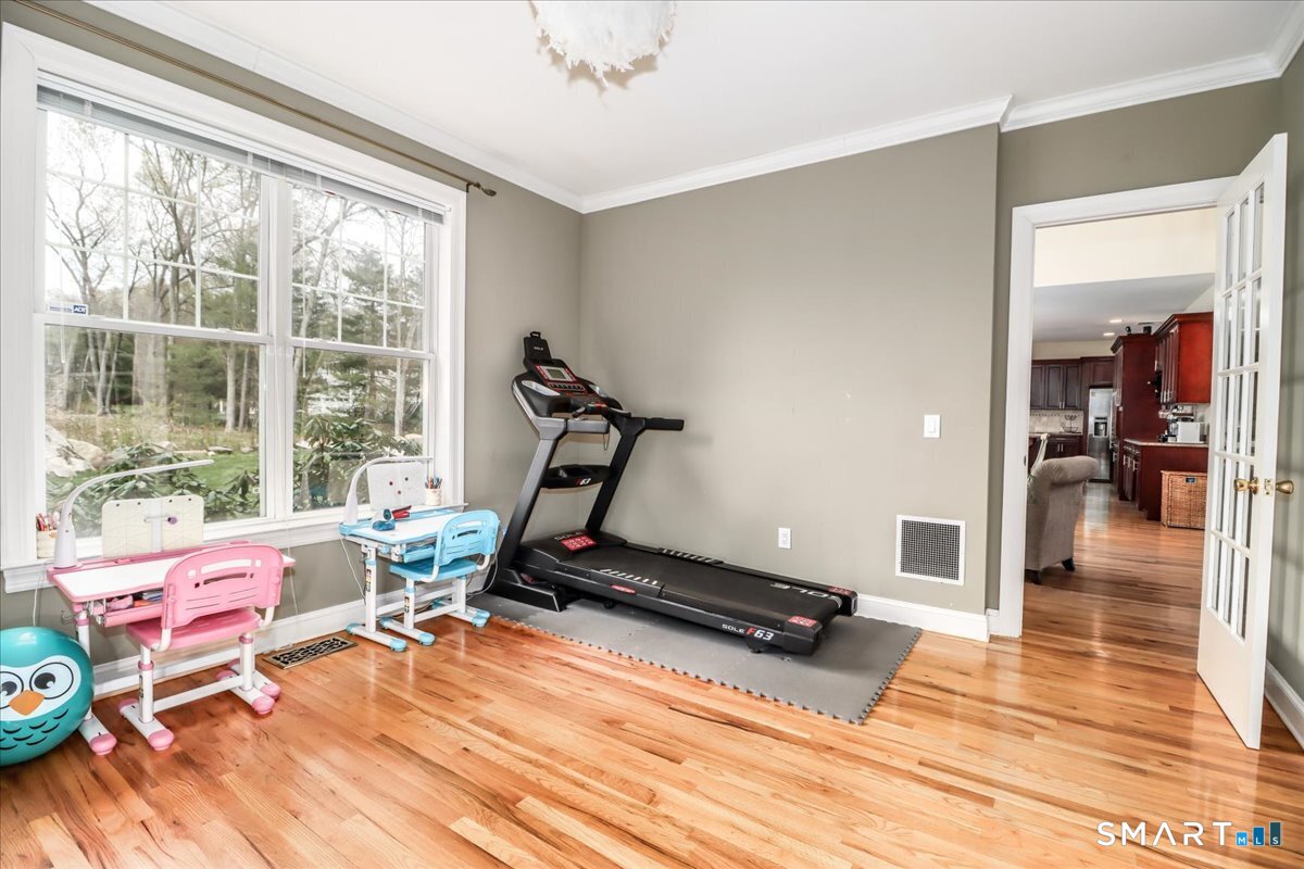 21 Pearl Street Newtown CT 06482