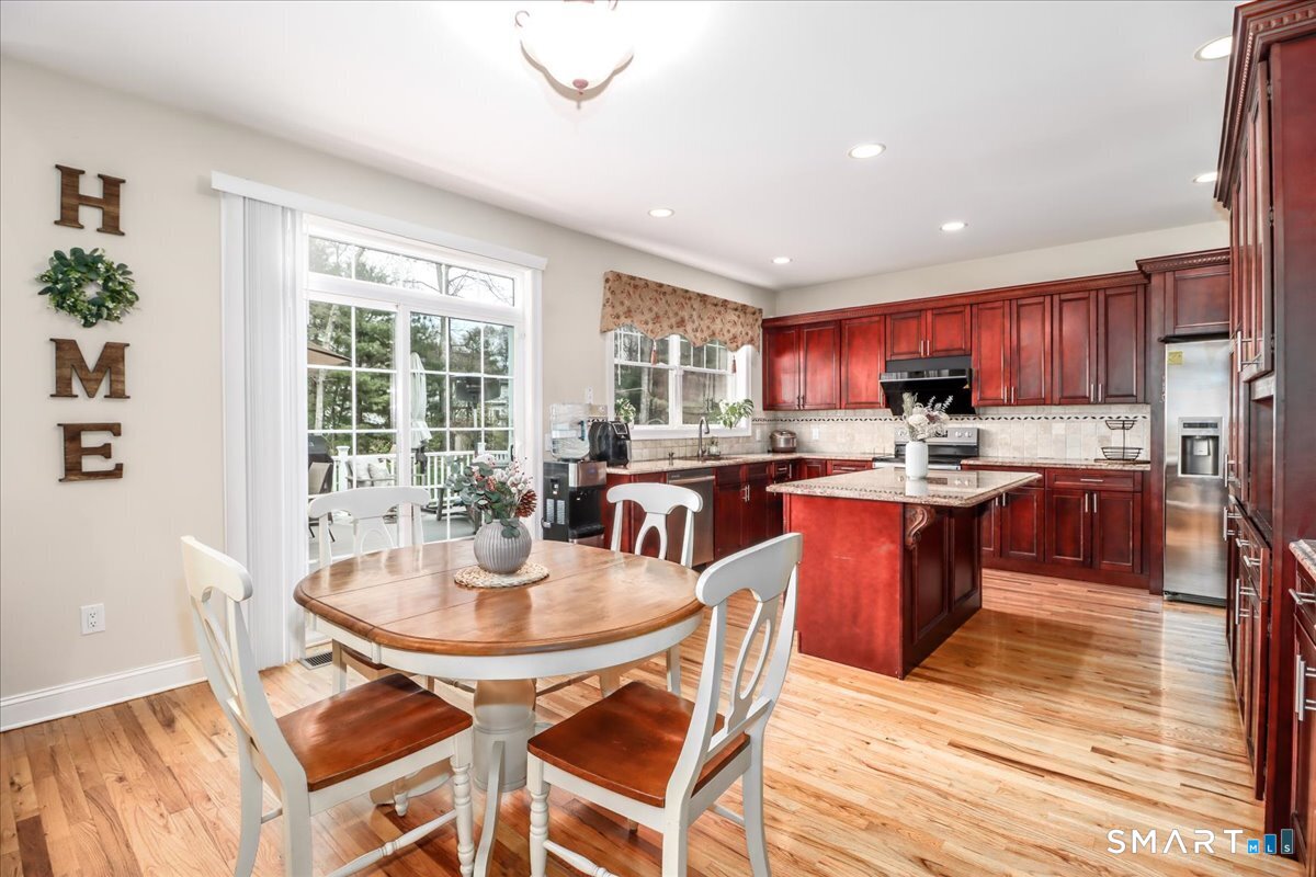21 Pearl Street Newtown CT 06482
