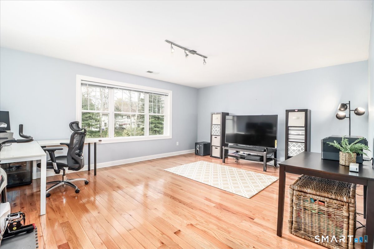 21 Pearl Street Newtown CT 06482