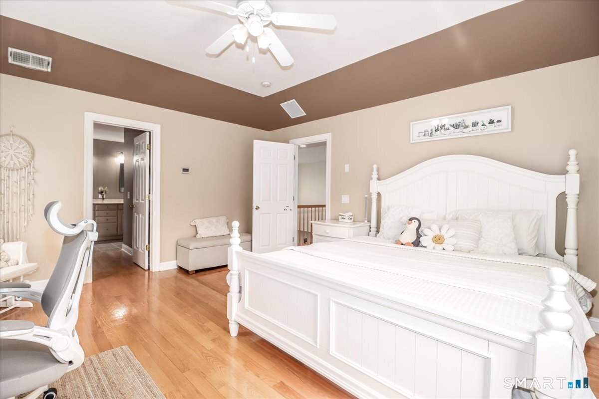 21 Pearl Street Newtown CT 06482