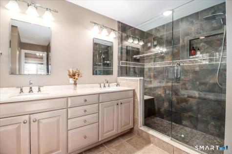 21 Pearl Street Newtown CT 06482