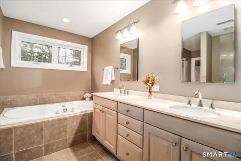 21 Pearl Street Newtown CT 06482
