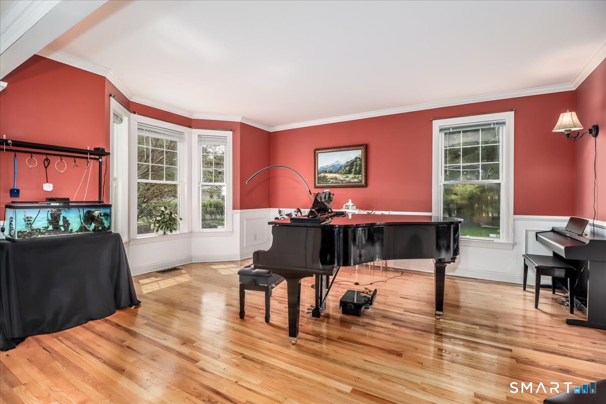 21 Pearl Street Newtown CT 06482