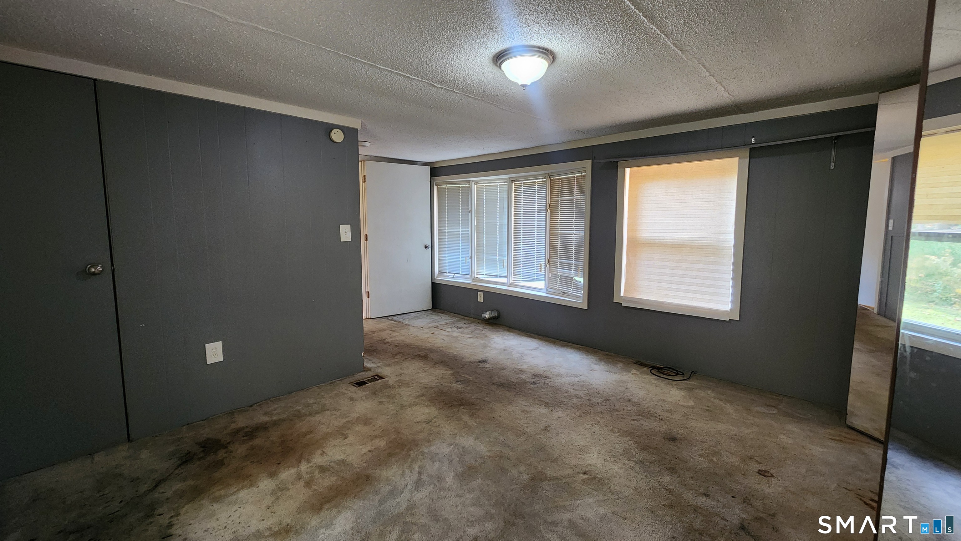 32 Hall Road Chaplin CT 06235