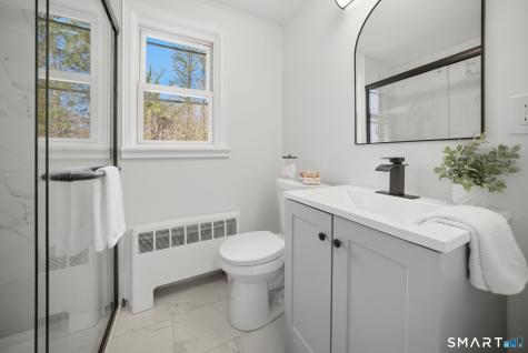35 Dyer Avenue Canton CT 06019