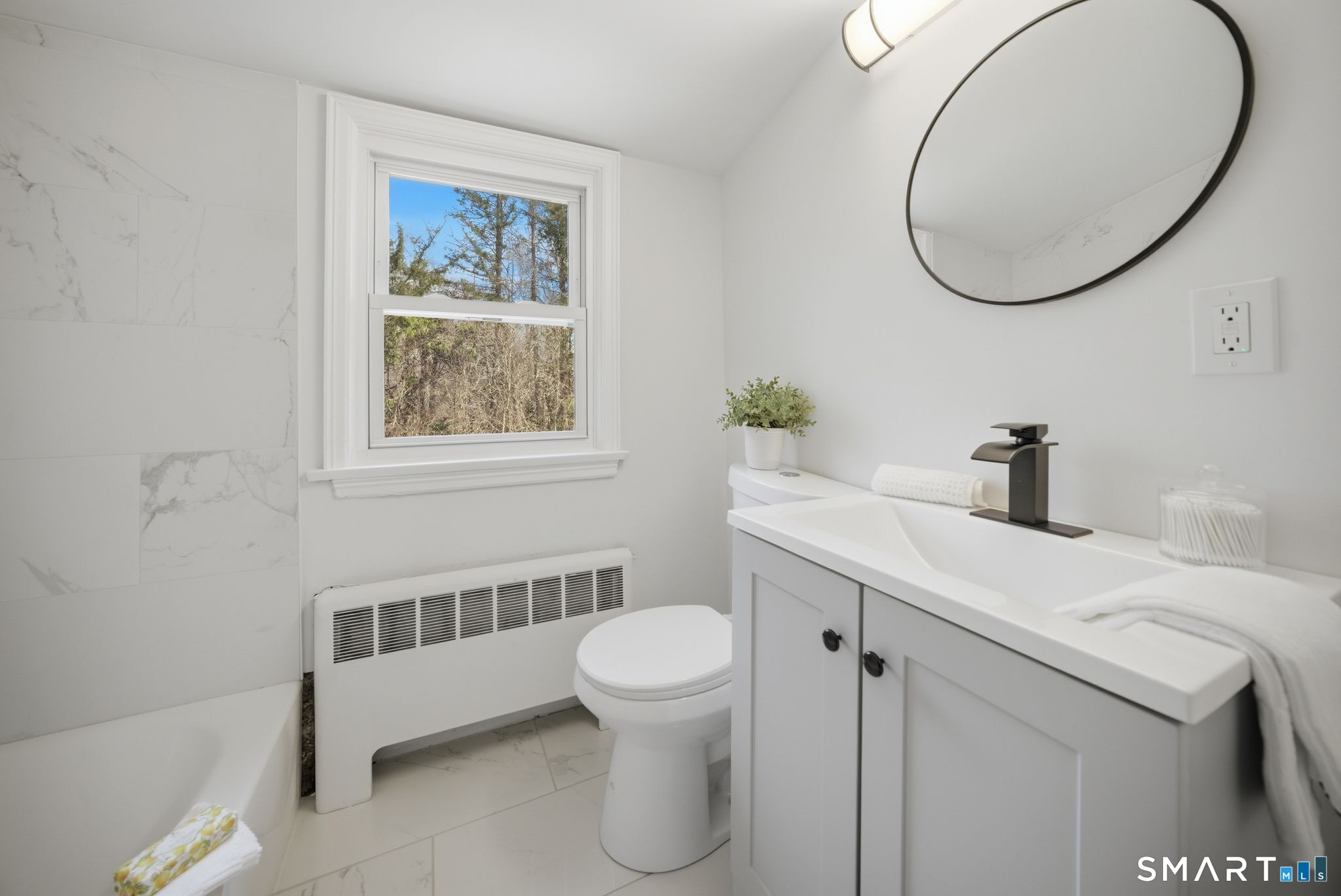 35 Dyer Avenue Canton CT 06019