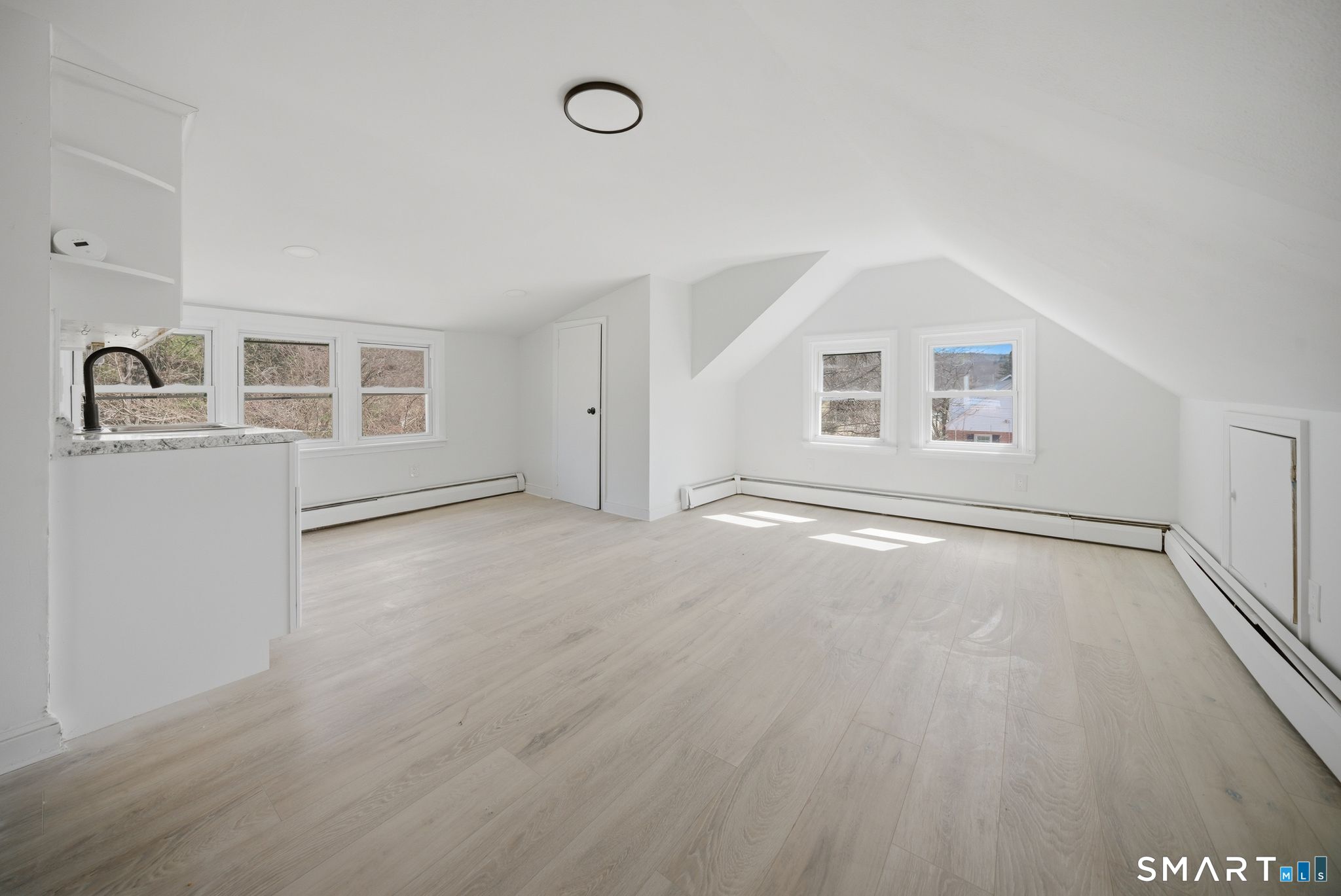 35 Dyer Avenue Canton CT 06019