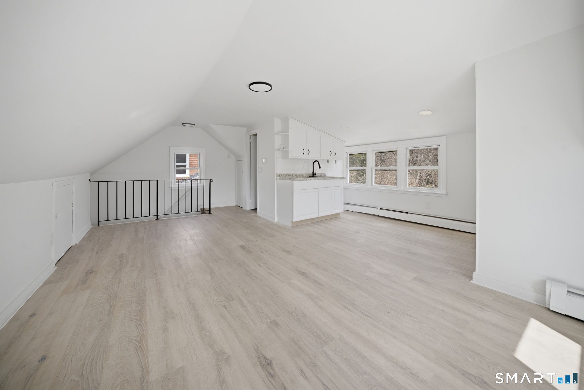 35 Dyer Avenue Canton CT 06019