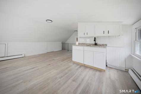 35 Dyer Avenue Canton CT 06019