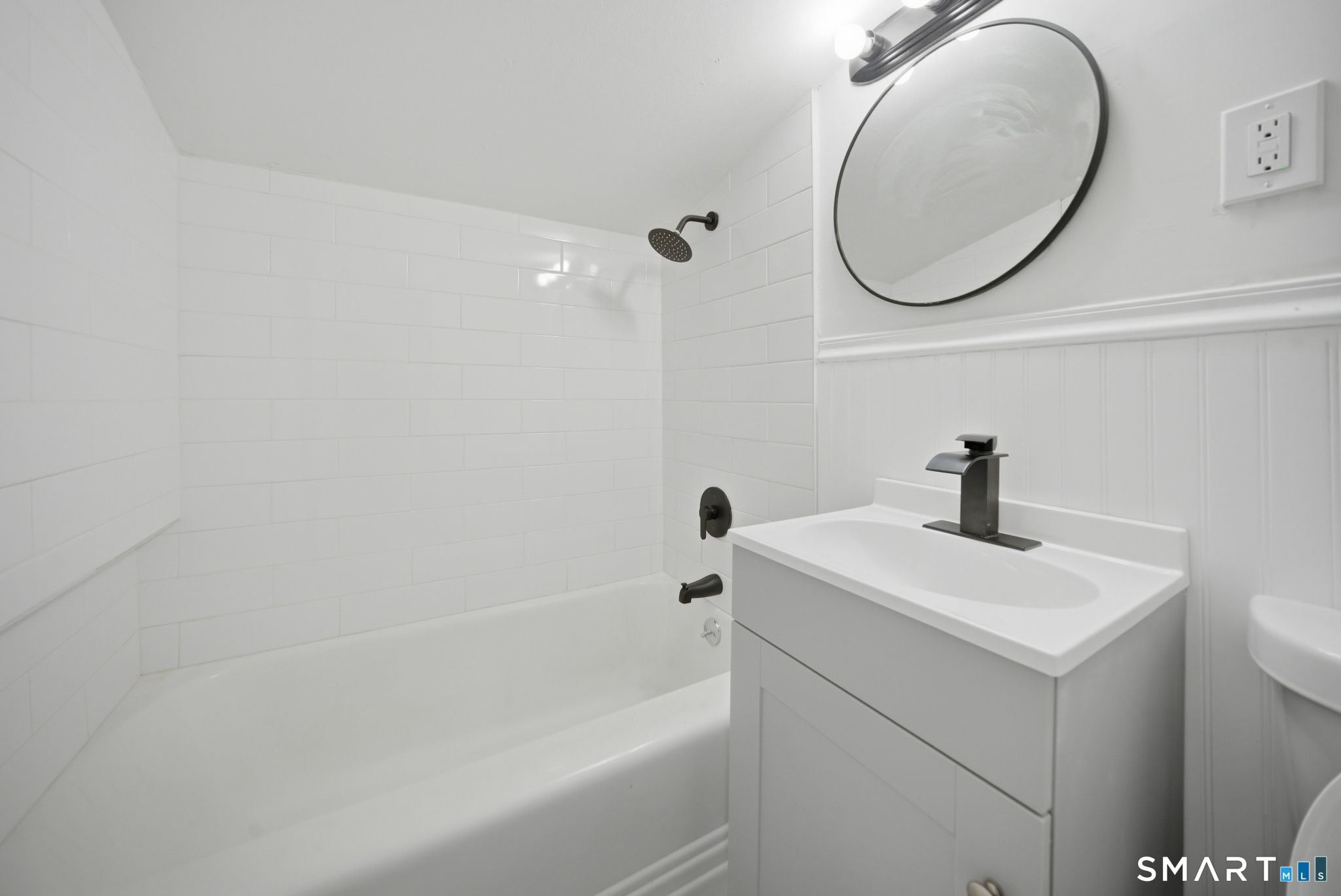 35 Dyer Avenue Canton CT 06019